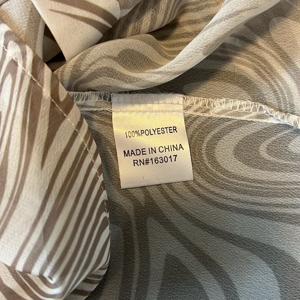 Princess Polly Hayden Shirt Beige Size 2 - Picture 7 of 9